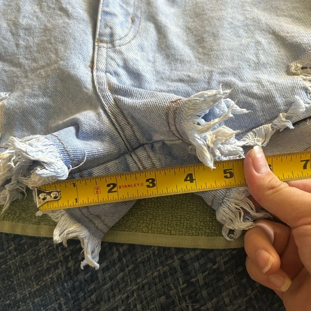 Steel‎ Jean Shorts Vintage Light Blue Distressed Denim Y2K 90’s Women's Sz 5